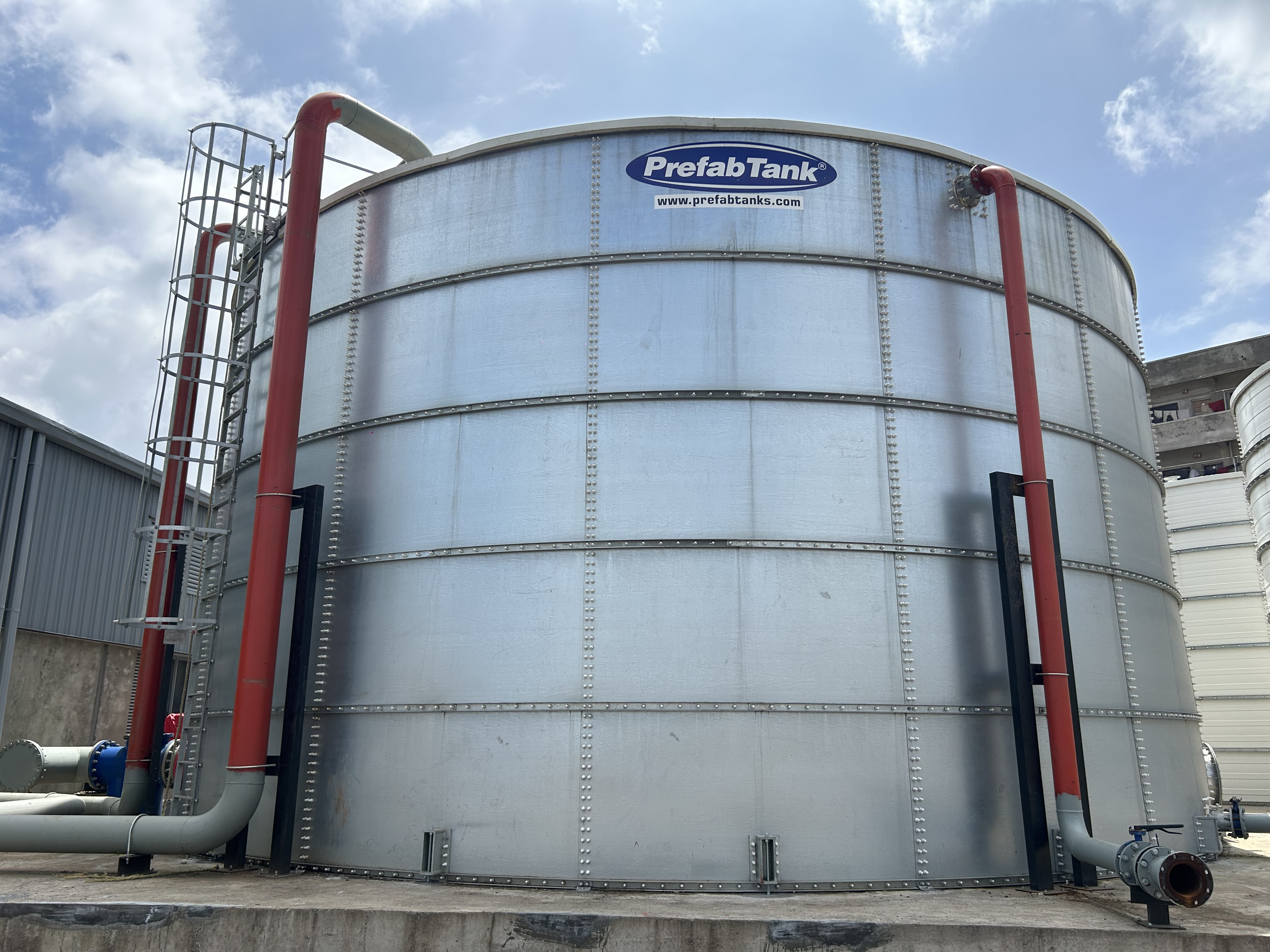 water storage tanks